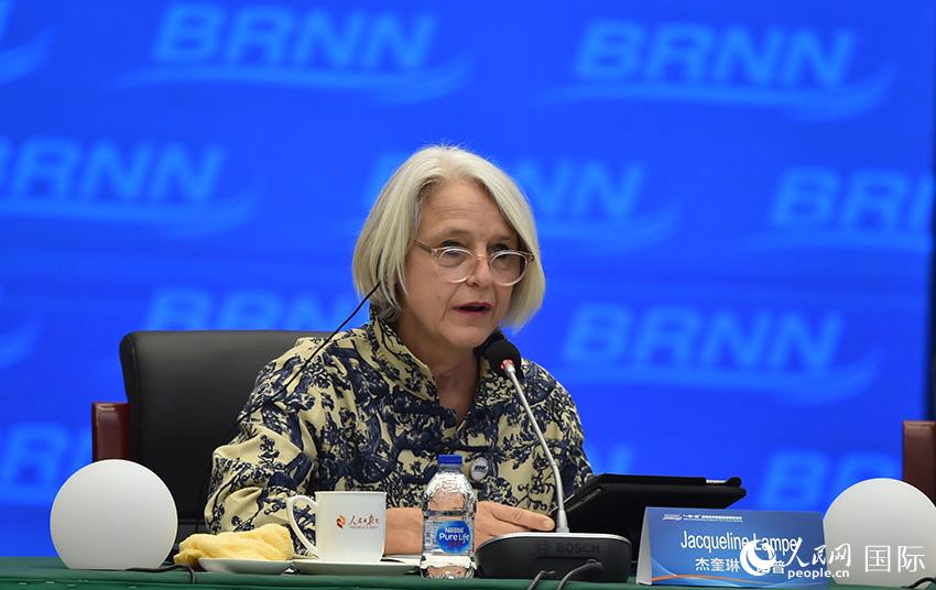 Beijing : tenue du premier conseil du Réseau d'information ? une Ceinture, une Route ?