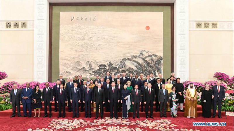 Xi Jinping organise un banquet pour les invités au Forum de