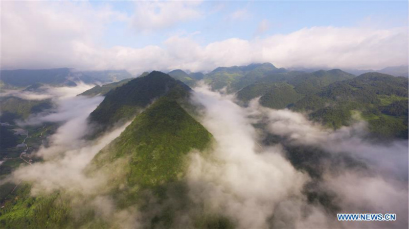Chine: beau paysage d'un bourg à Chongqing