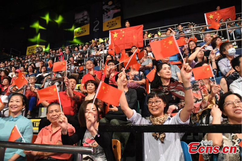 Hong Kong : un gala célèbre le 70e anniversaire de la République populaire de Chine