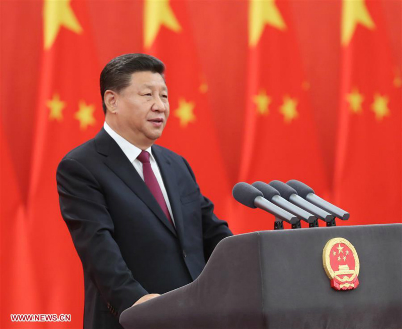 Xi Jinping décerne des médailles nationales et des titres honorifiques nationaux