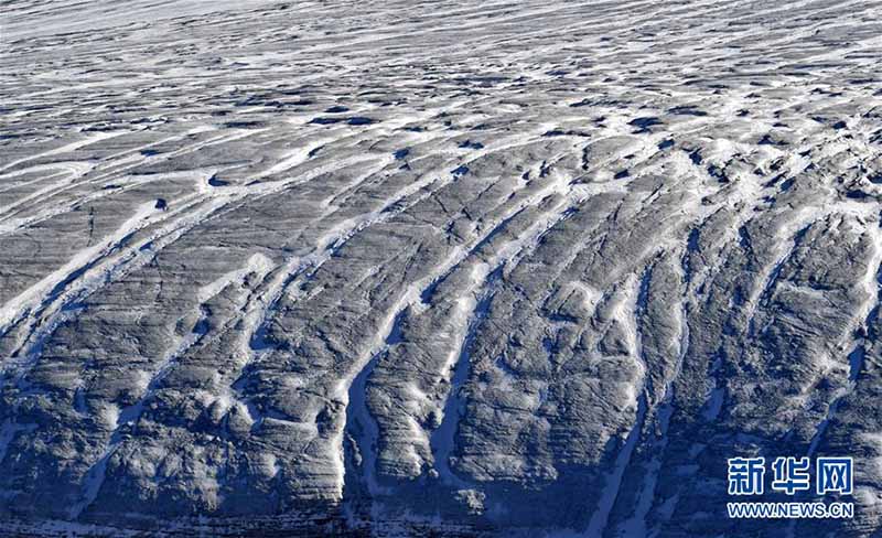 Le glacier de Pulokanri au Tibet
