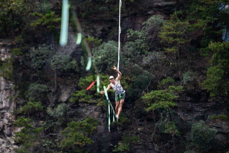 Hunan : un concours à haute altitude pour les plus courageux