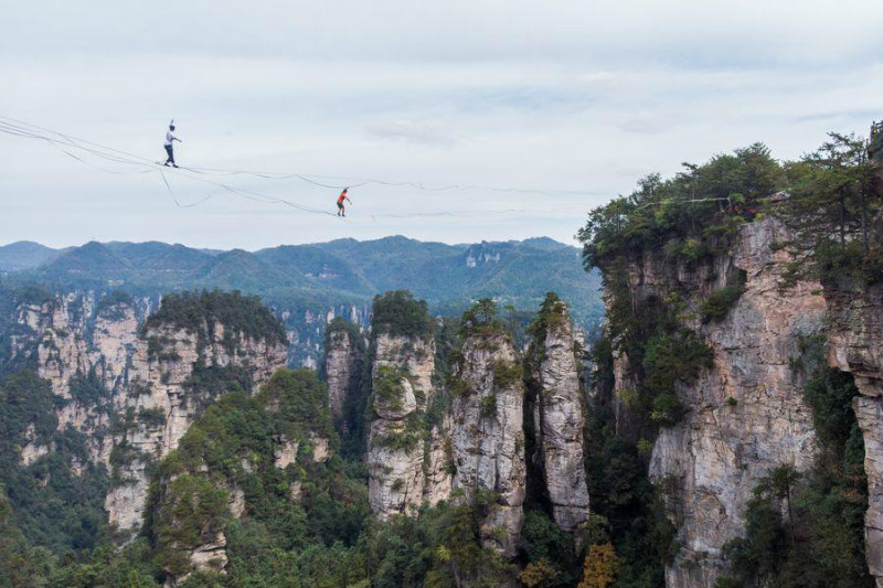 Hunan : un concours à haute altitude pour les plus courageux