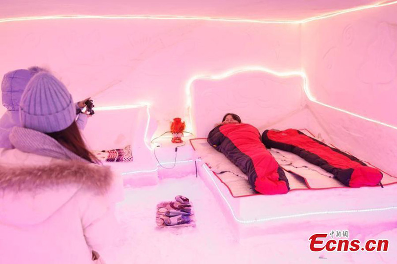 Heilongjiang : un h?tel fait de glace et de neige