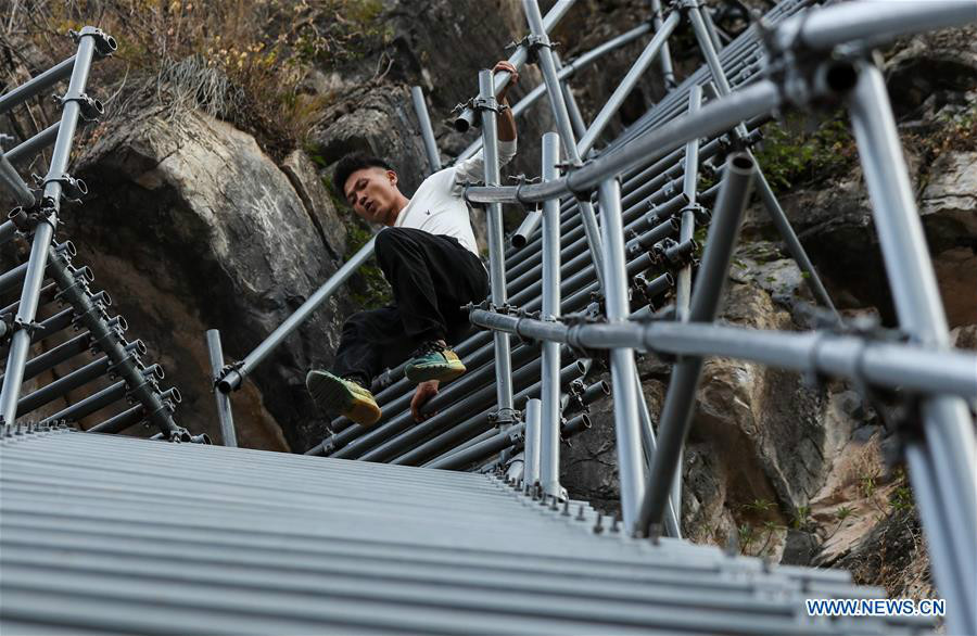 Comment Internet ouvre un canal plus large à des villageois du Sichuan