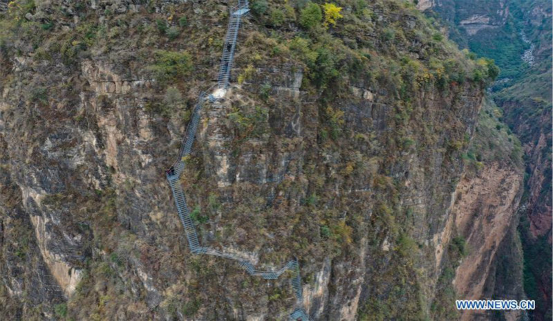 Comment Internet ouvre un canal plus large à des villageois du Sichuan