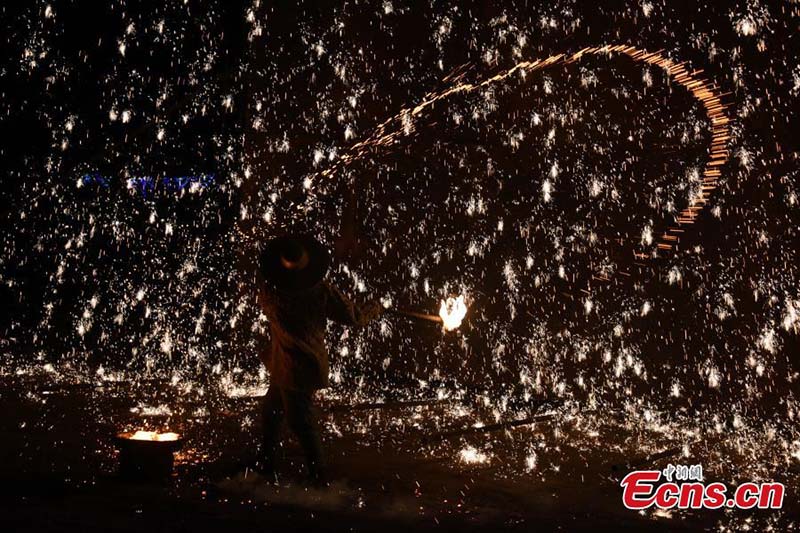 A la découverte des ? fleurs de fer ? Dashuhua de la province du Hebei