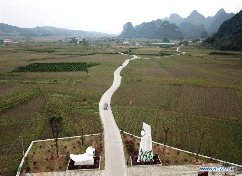 Le Guangxi construit un réseau routier rural à couverture totale reliant tous les cantons et les villages administratifs