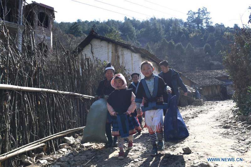 Le Guangxi construit un réseau routier rural à couverture totale reliant tous les cantons et les villages administratifs