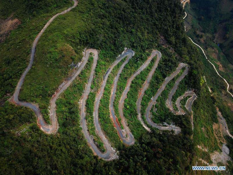 Le Guangxi construit un réseau routier rural à couverture totale reliant tous les cantons et les villages administratifs