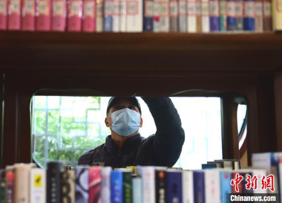 La lecture de livres imprimés a diminué, mais la pandémie de COVID-19 offre la possibilité de lire davantage