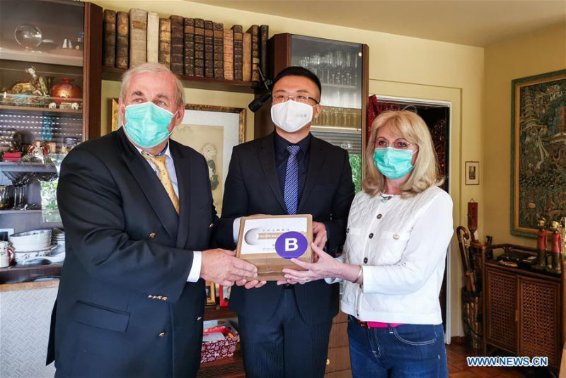 Des fournitures médicales en provenance de Chine livrées à Heidelberg, en Allemagne