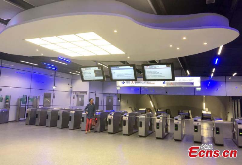 La France commence à assouplir les restrictions de circulation 