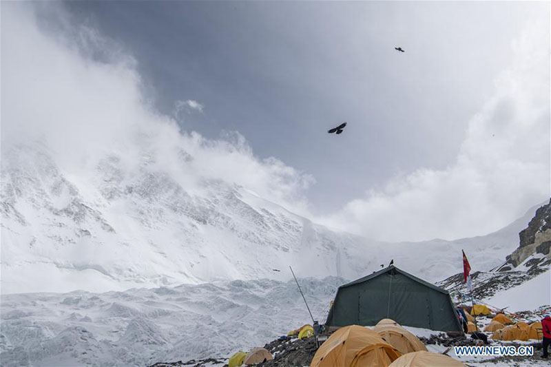 A la découverte du camp avancé à 6 500 mètres d'altitude sur le mont Everest