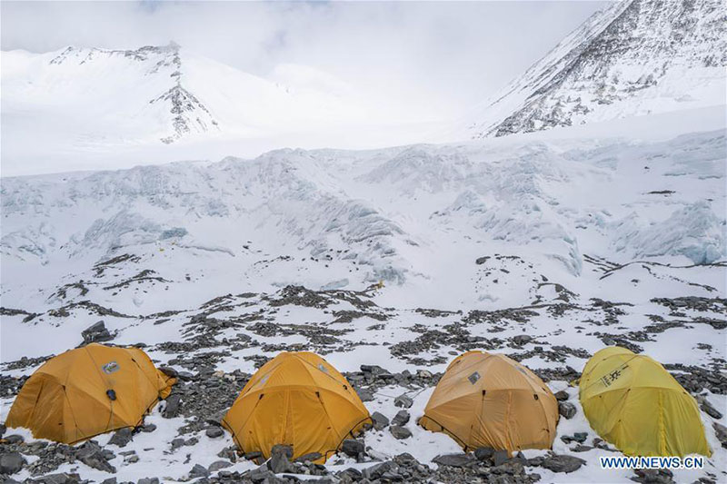 A la découverte du camp avancé à 6 500 mètres d'altitude sur le mont Everest