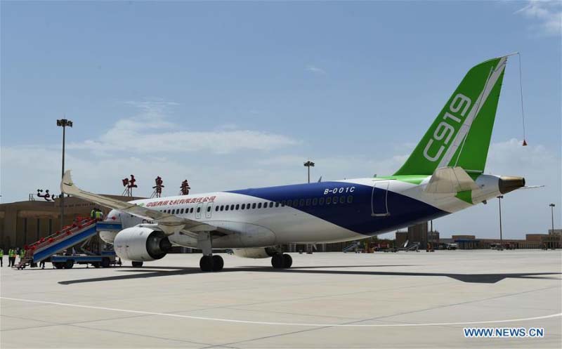 Le jet chinois C919 effectue des vols d'essai à haute température dans le Xinjiang