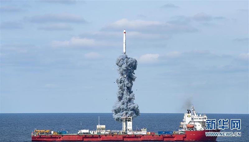 Neuf satellites placés en orbite par le deuxième lancement spatial en mer de la Chine