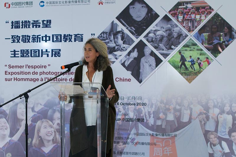 L'exposition ? Semer l'espoir : Hommage à l'histoire de l'éducation en Chine ? se tient à Paris 