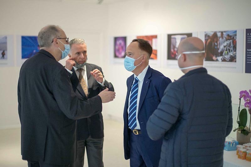 L'exposition ? Semer l'espoir : Hommage à l'histoire de l'éducation en Chine ? se tient à Paris 