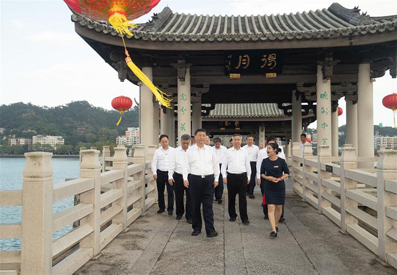 Xi Jinping inspecte la province chinoise du Guangdong
