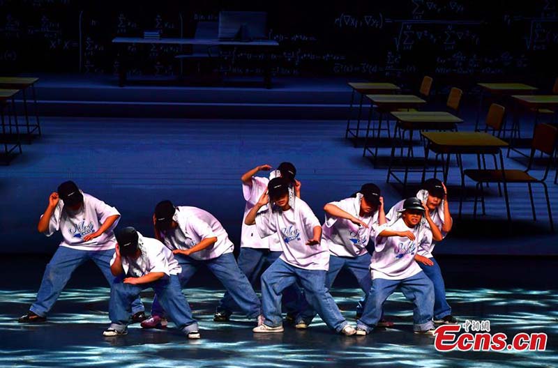 La 5e finale de danse hip-hop trans-détroit s'est tenue à Fuzhou