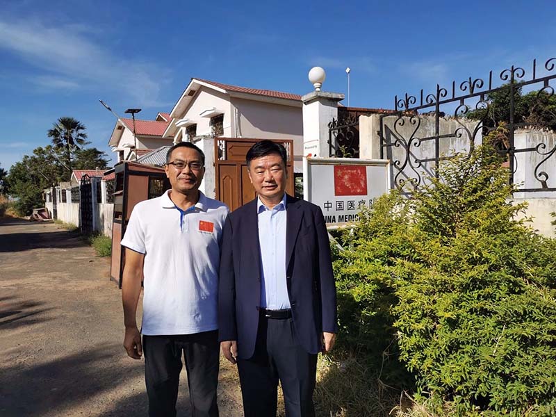 Une équipe médicale chinoise rentre chez elle après 18 mois en Afrique