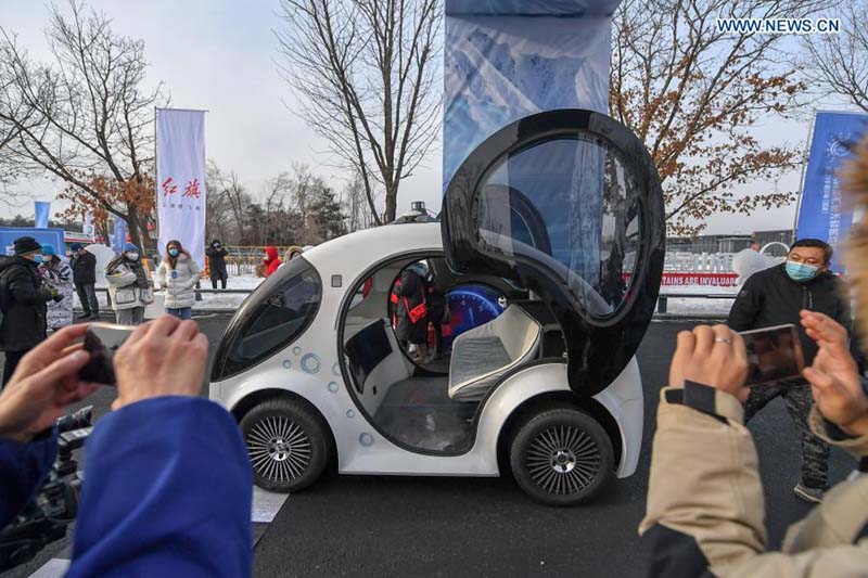Une compétition hivernale de véhicules autonomes à Changchun