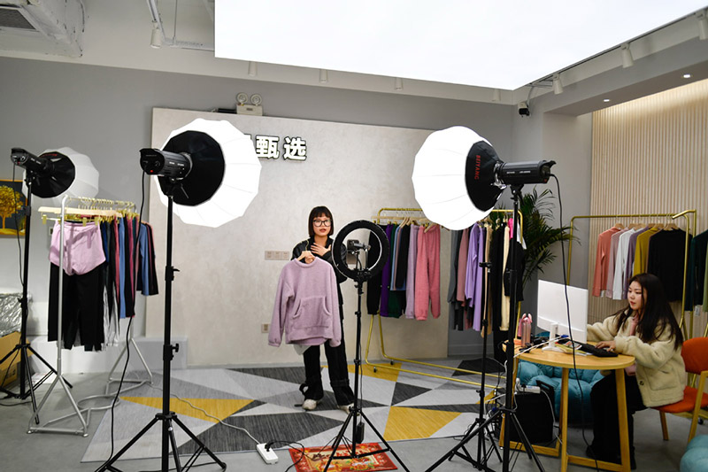 Le commerce extérieur est toujours florissant au ? supermarché mondial ? Yiwu