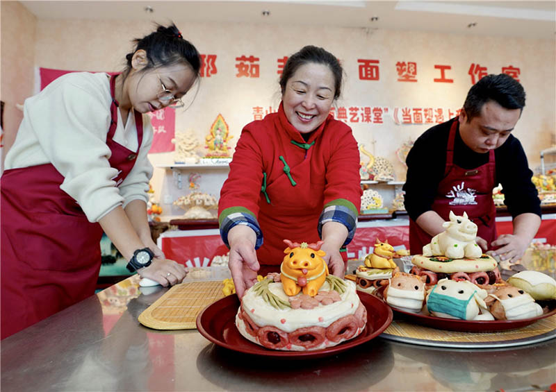 Des pains à la vapeur décorés donnent de la couleur au Nouvel An lunaire