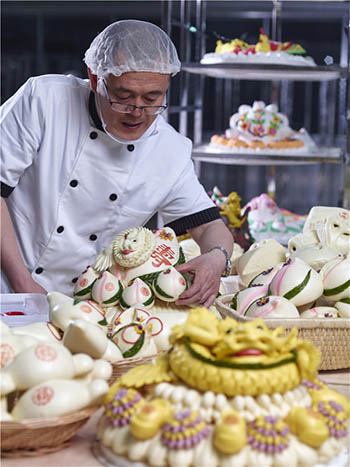 Des pains à la vapeur décorés donnent de la couleur au Nouvel An lunaire