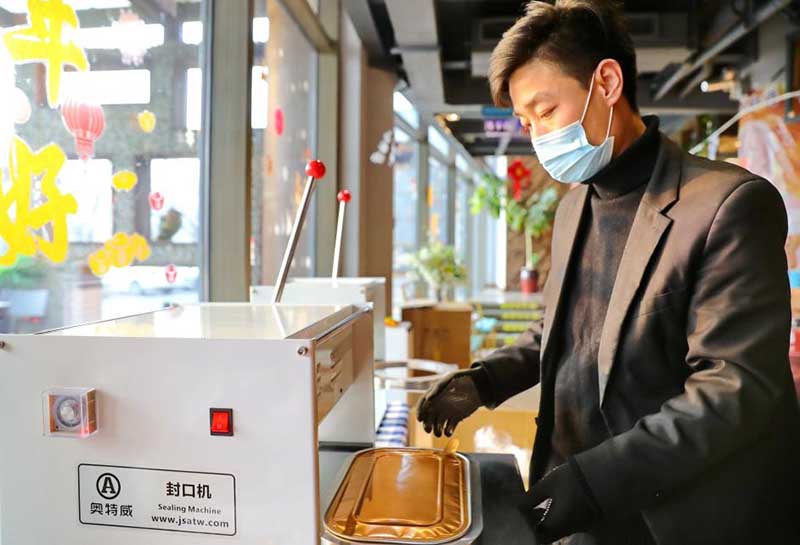 Le secteur de restauration a enregistré des recettes supérieures à 800 milliards de yuans en Chine durant la Fête du printemps