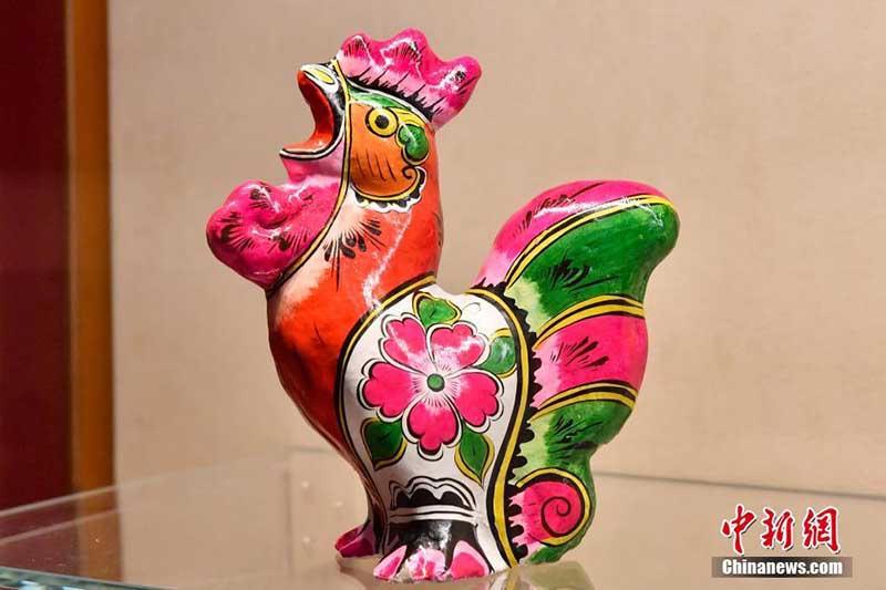 Les sculptures colorées en argile des 12 signes du zodiaque chinois exposées au Musée national de Chine à Beijing