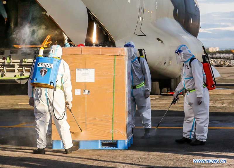 (COVID-19) Arrivée aux Philippines de vaccins offerts par la Chine