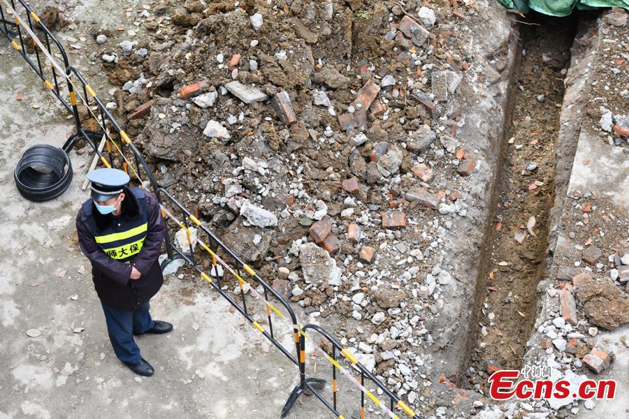 Une tombe ancienne découverte à l'Université normale du Sichuan
