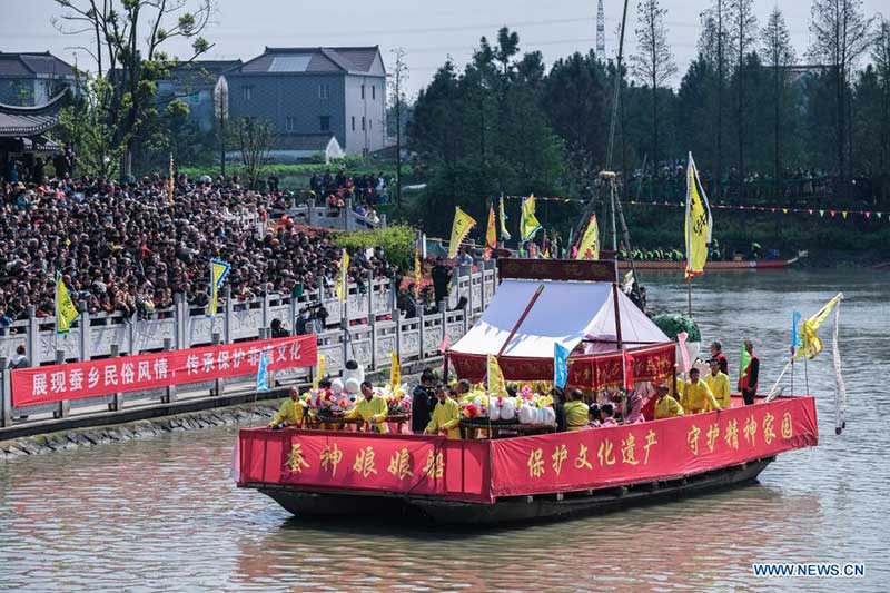 Chine : foire du temple au Zhejiang (est)