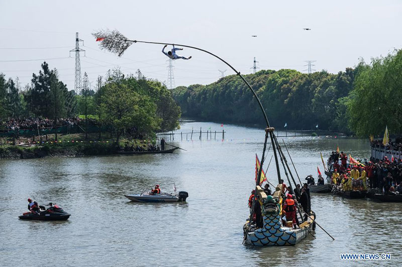 Chine : foire du temple au Zhejiang (est)