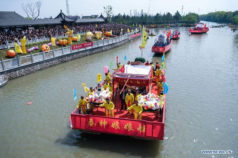 Chine : foire du temple au Zhejiang (est)