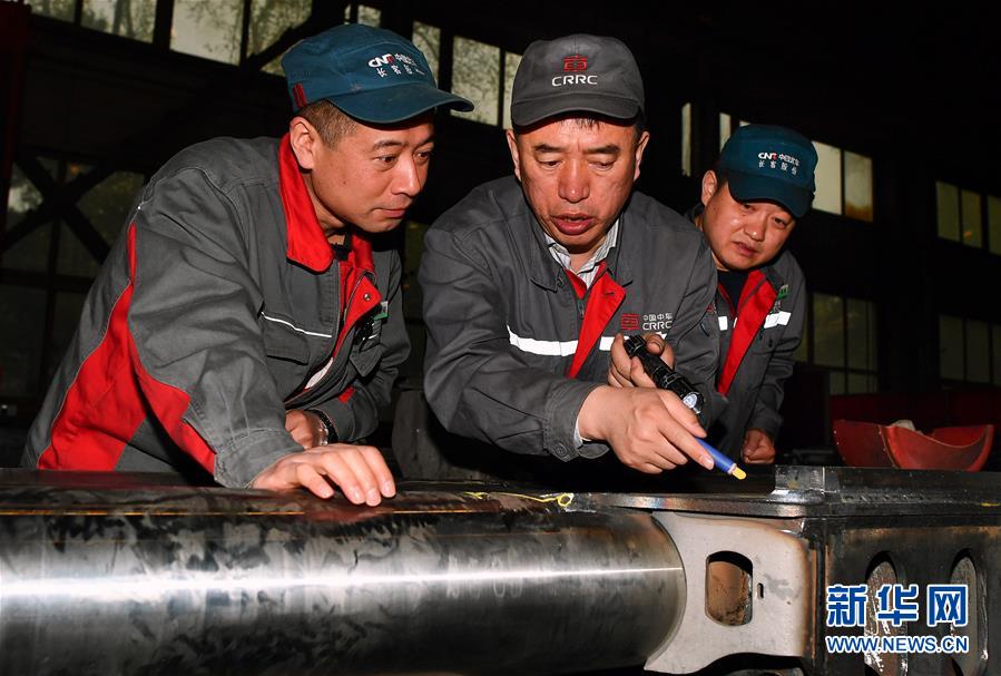 Comment un artisan d'exception donne un élan aux trains et transmet des compétences aux apprentis