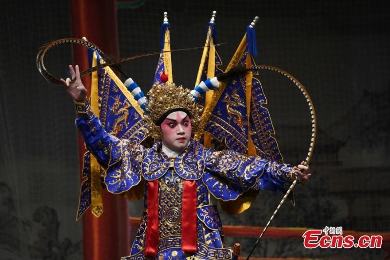 L'Opéra cantonais pour apaiser les dieux met en valeur la culture traditionnelle chinoise