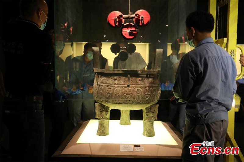 L'ancien vase tripode chinois en bronze Da Ke Ding bient?t exposé avec le Da Yu Ding à Shanghai
