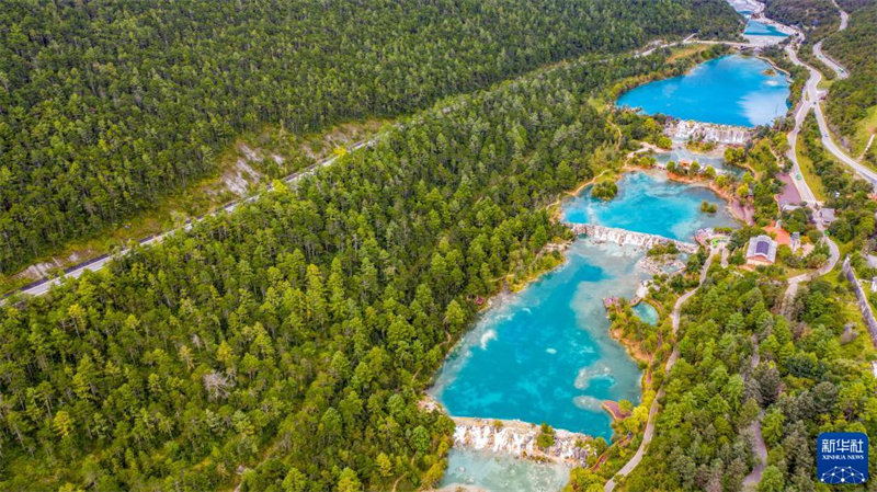 La Vallée de la lune bleue fantastique dans le Yunnan