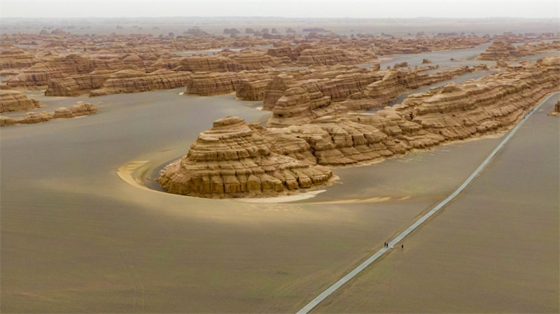En photos : un paysage du géoparc national de Dunhuang Yardang
