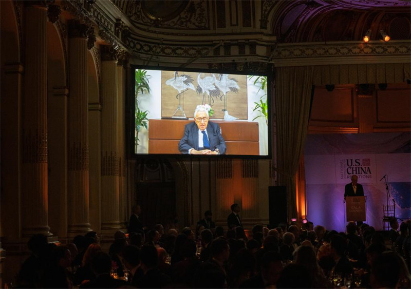 Xi et Biden soulignent l'importance des relations sino-américaines dans leurs messages adressés au d?ner de gala annuel du NCUSCR