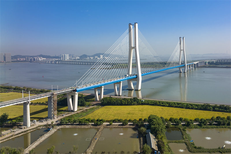 Guangzhou : la construction du chemin de fer du port de Nansha entre dans la phase finale