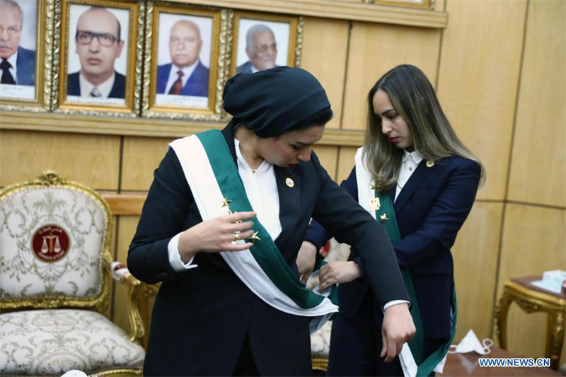 Des femmes juges siègent pour la première fois au Conseil d'Etat égyptien