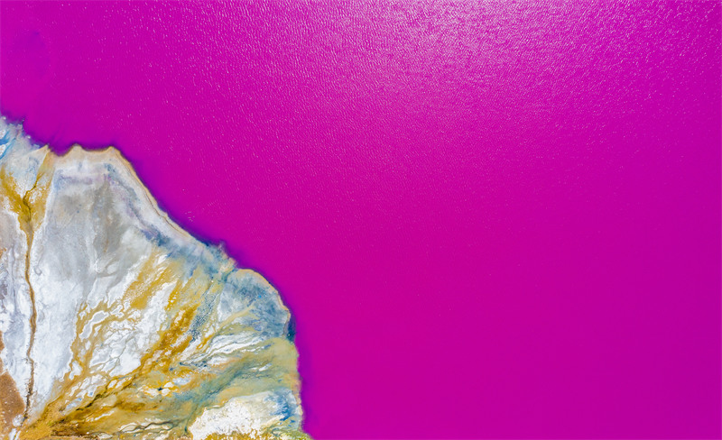 Shanxi : au début du printemps, le lac salé de Yuncheng devient le ? lac rose ?