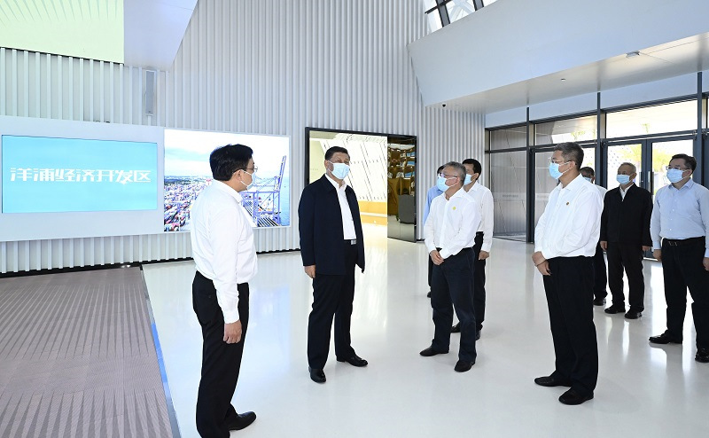 Xi Jinping inspecte une zone de développement économique à Hainan