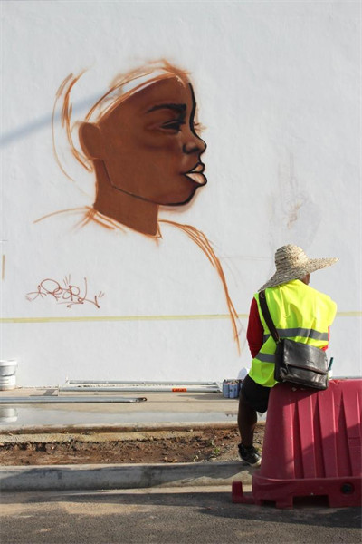 Bénin : art graffiti à Cotonou