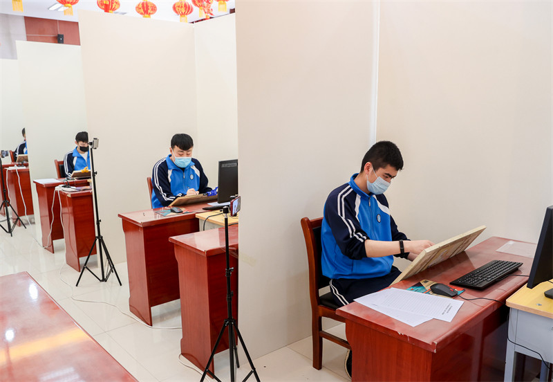 Faire des études supérieures, le rêve des enfants sourds